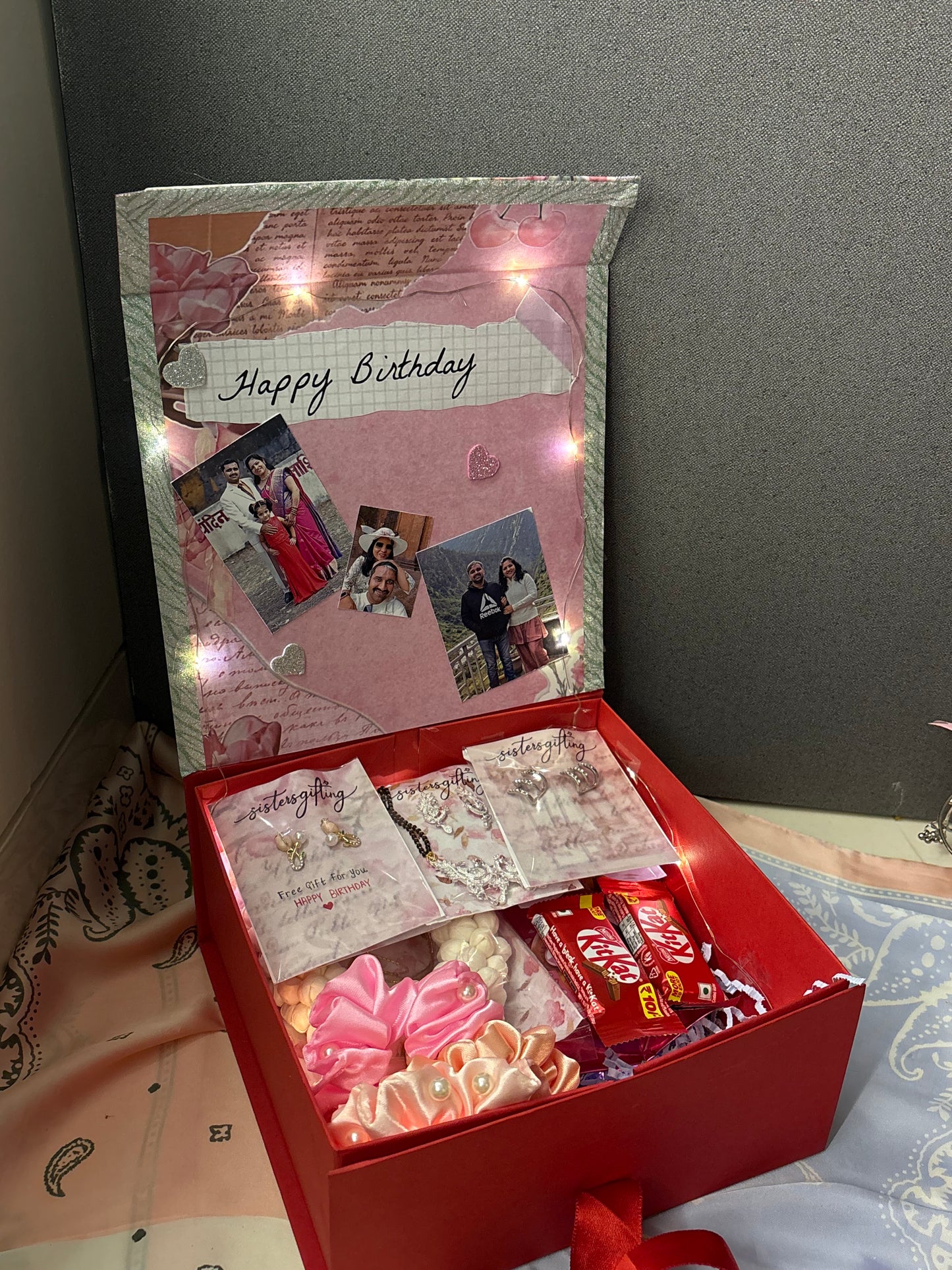 Sisters Signature Box
